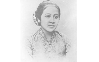 Kartini, La Rimpu, dan Desa Damai